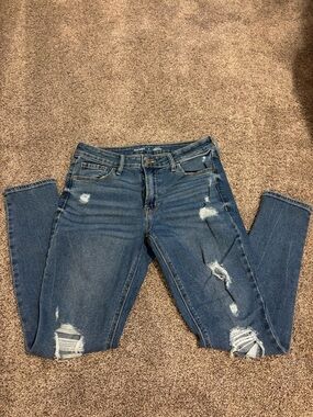 Old Navy Distressed Dark Blue Skinny Jeans